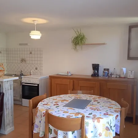 La Roseraie Avec Jardin Privatif Proche Centre *