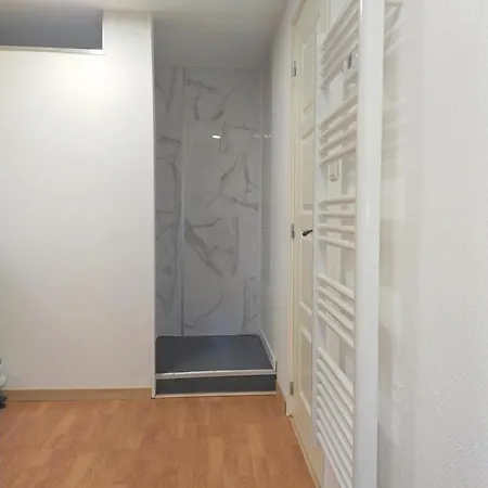 Maisonnette La Roseraie Avec Terrasse Proche Centre 아파트 모이작