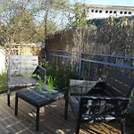 Maisonnette La Roseraie Avec Terrasse Proche Centre شقة