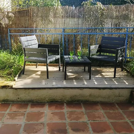 Maisonnette La Roseraie Avec Terrasse Proche Centre